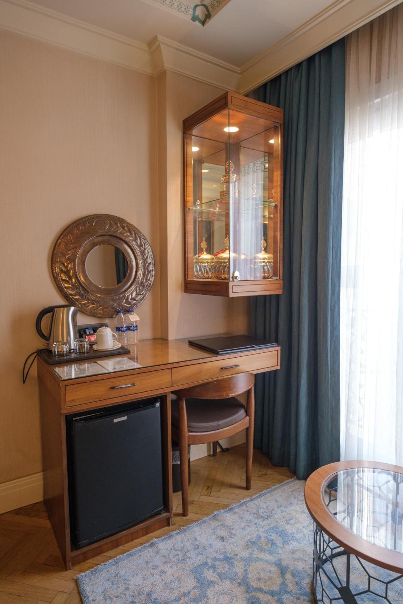Golden Age Taksim מלון 4*